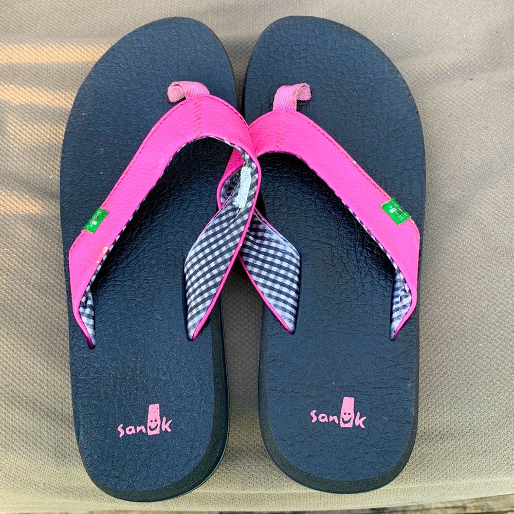 Womens sanuk pink flip flop